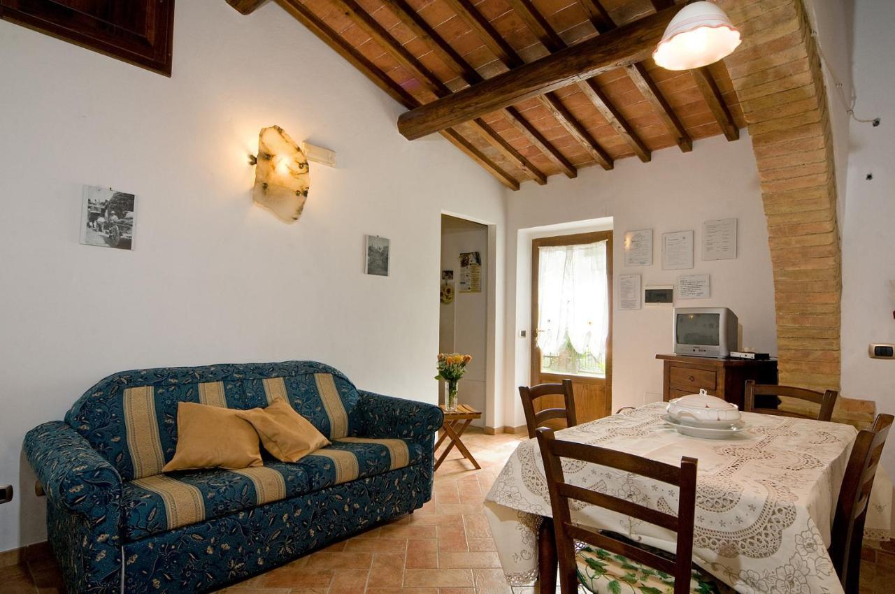 Agriturismo Fontesettimena APPARTAMENTO RONDINE- APPARTAMENTO CAPRIOLO Volterra Exterior foto